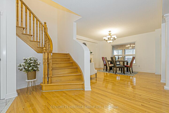 Property Photo: 29 Eminence Road ON L4K 5K1