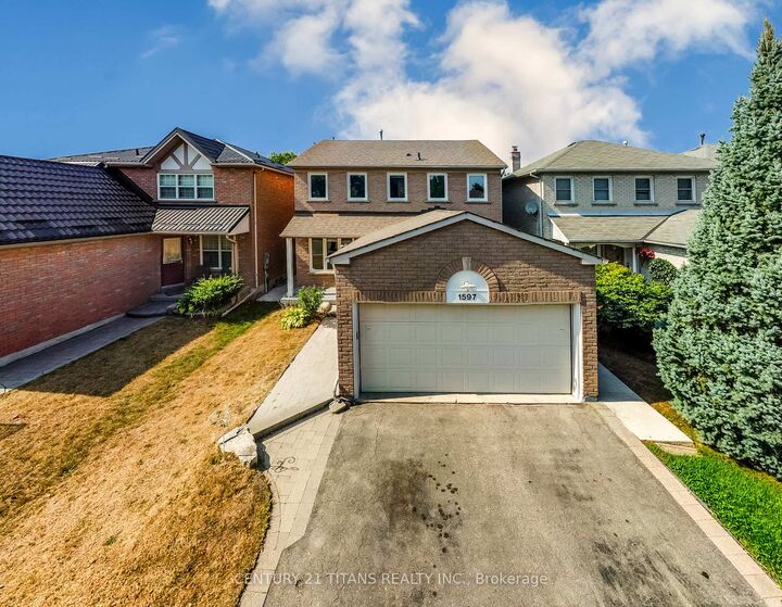 1597 Amberlea Road  Pickering ON L1V 5N8 photo
