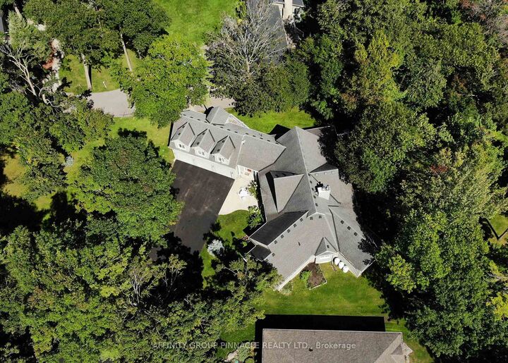 Property Photo: 12 Edgewood Drive ON K0M 1N0