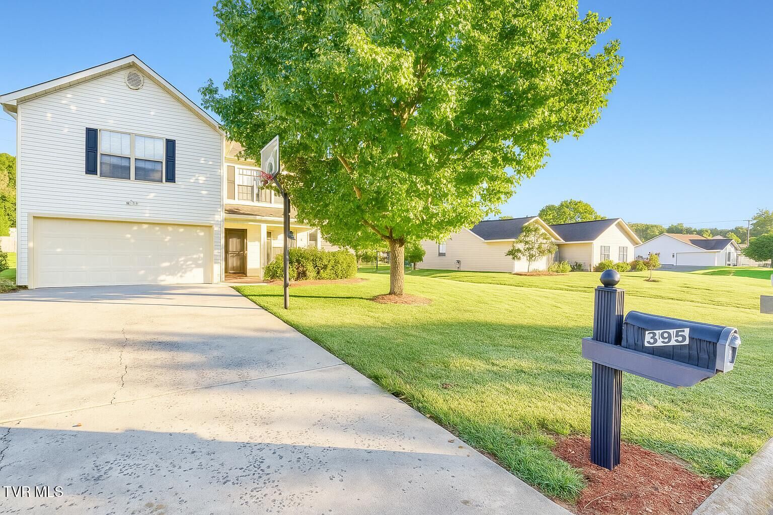 Property Photo:  395 Kings Road  TN 37686