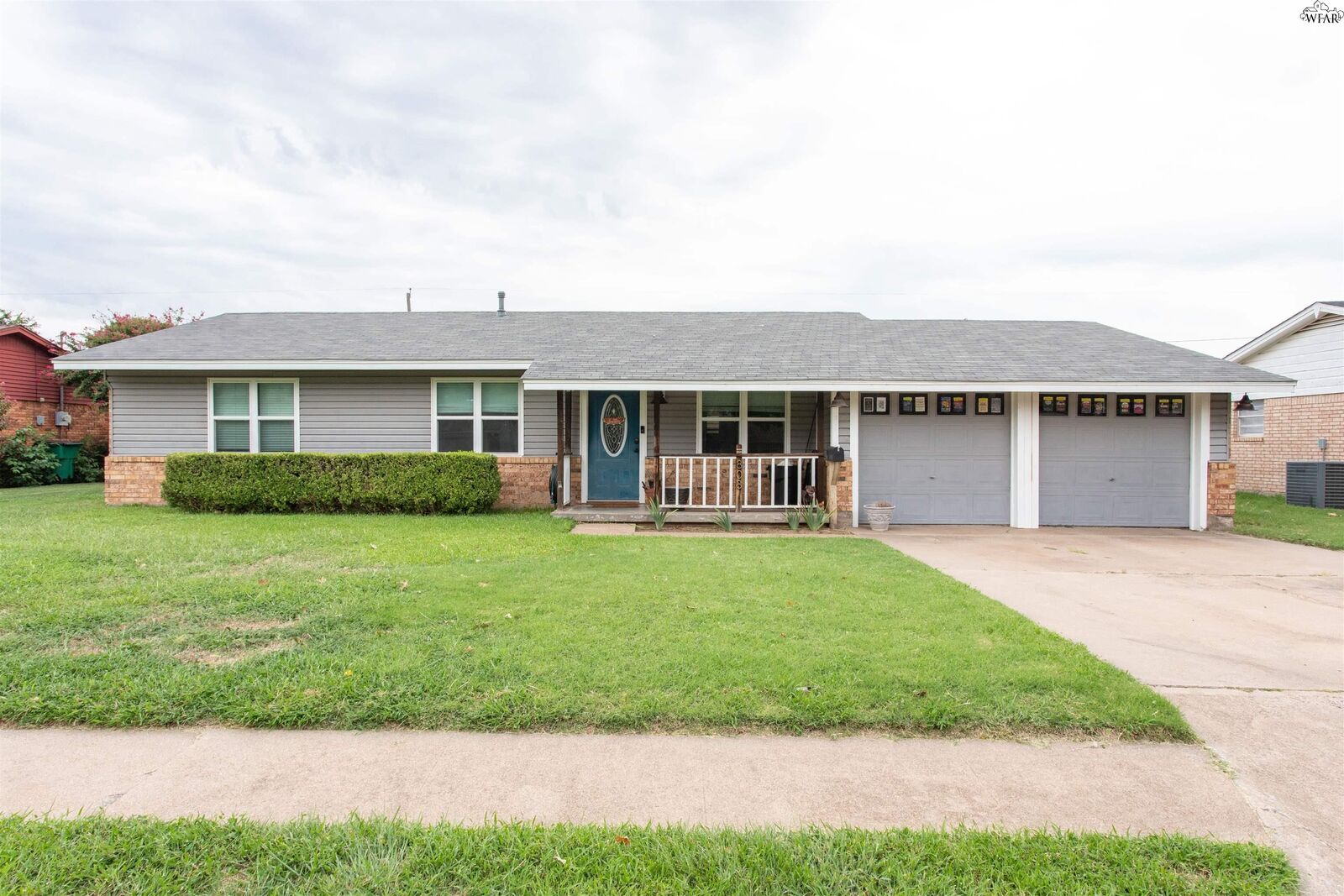 Property Photo: 808 S Preston Street TX 76354