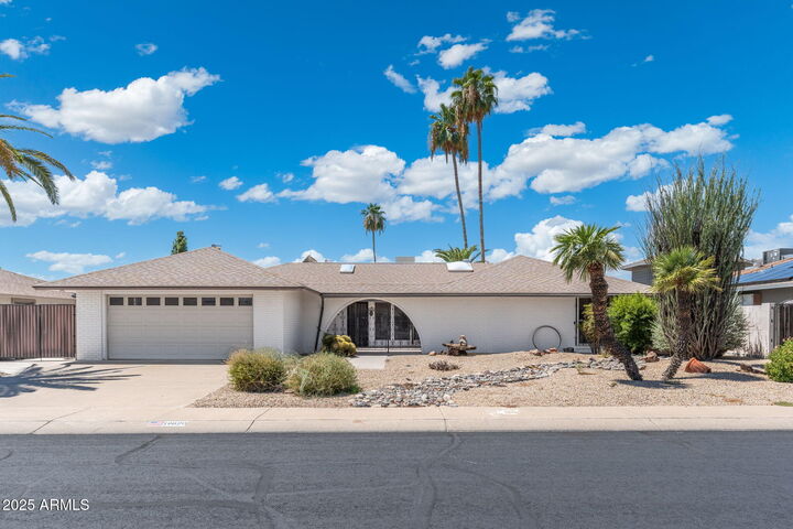 19820 N Cherry Tree Lane  Sun City AZ 85373 photo