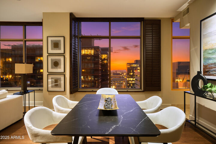 Property Photo: 2402 E Esplanade Lane 1101 AZ 85016