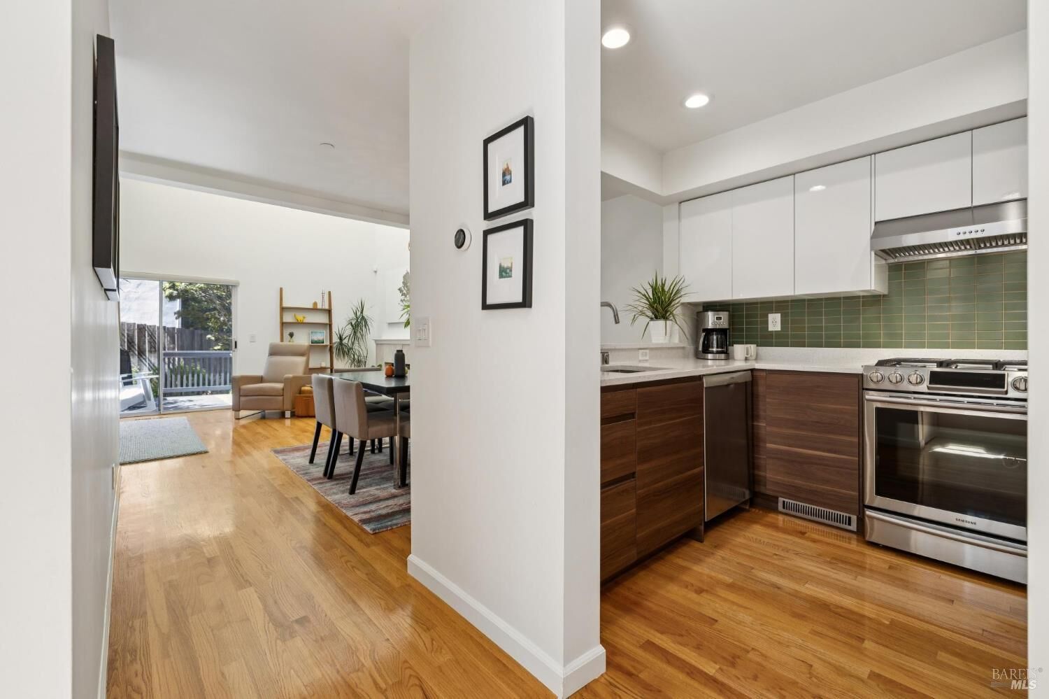 Property Photo:  614 Wateree Street  CA 94965 