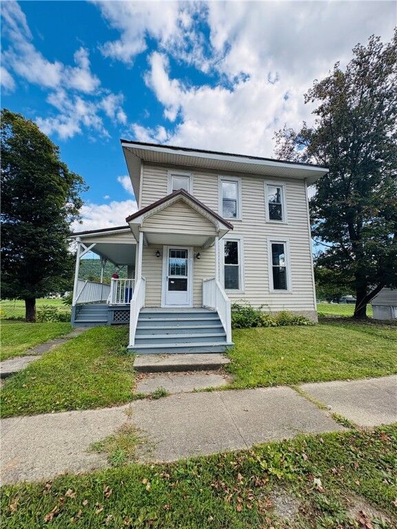 Property Photo:  32 Tuscarora Street  NY 14801 