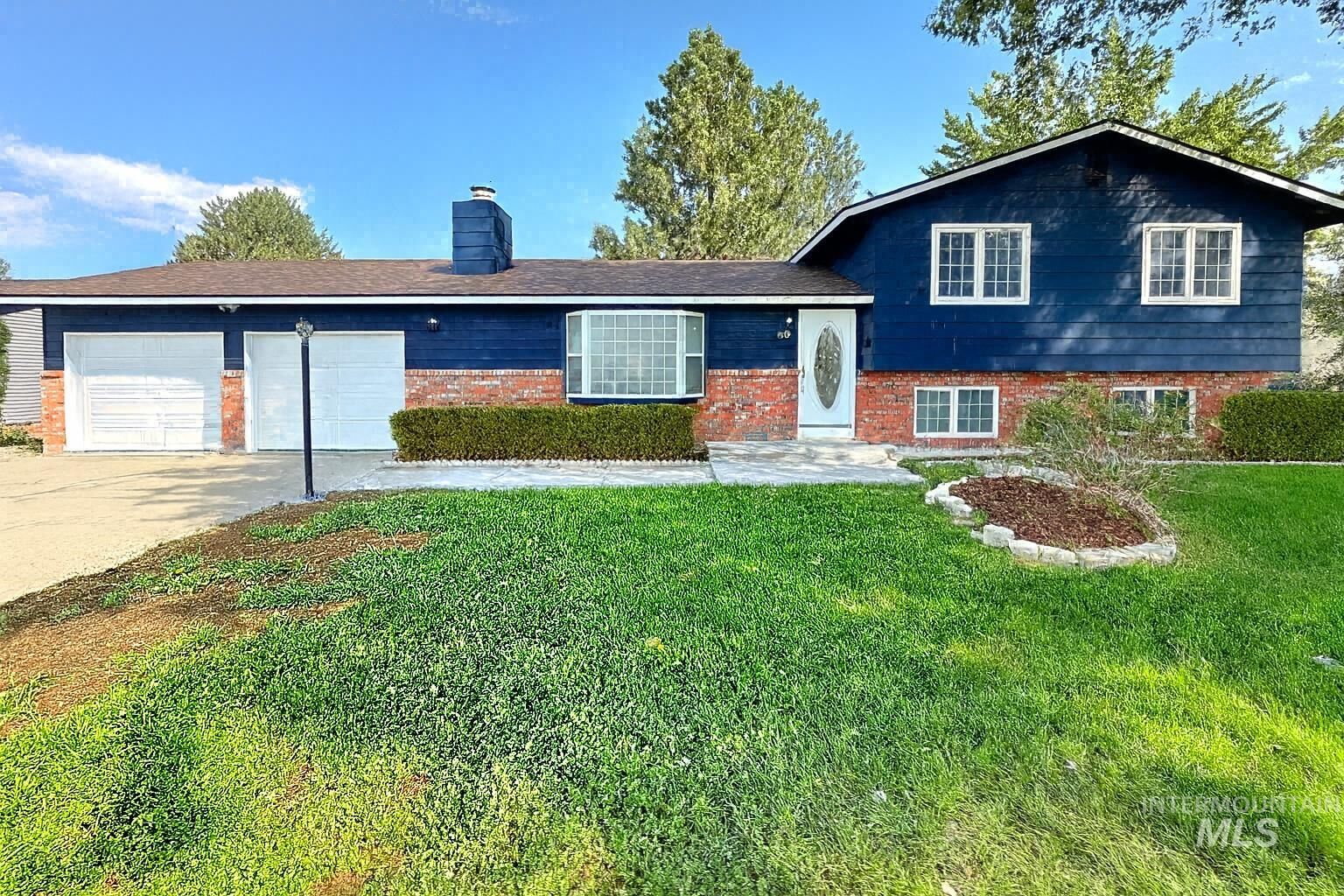 Property Photo:  60 E 23rd N  ID 83647-3738 