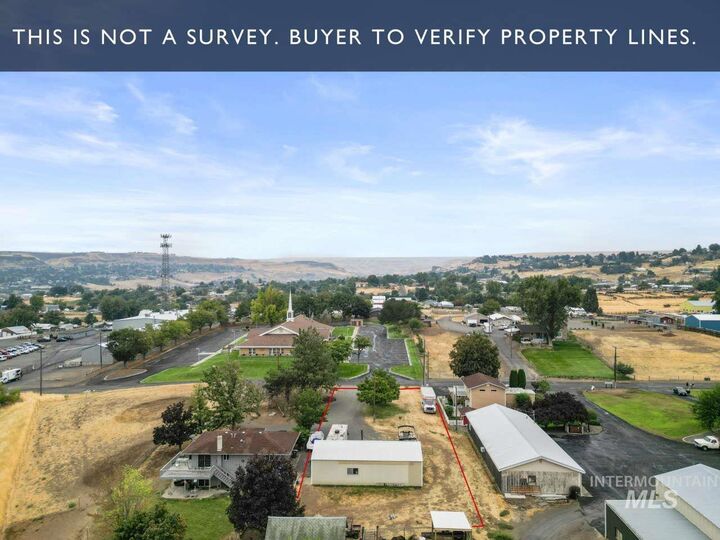 Property Photo: 1124 16th Ave WA 99403