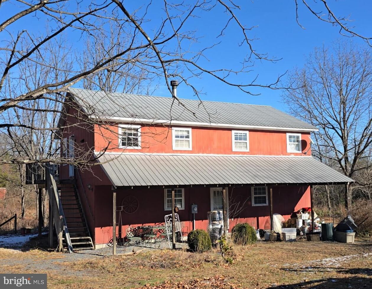 Property Photo:  