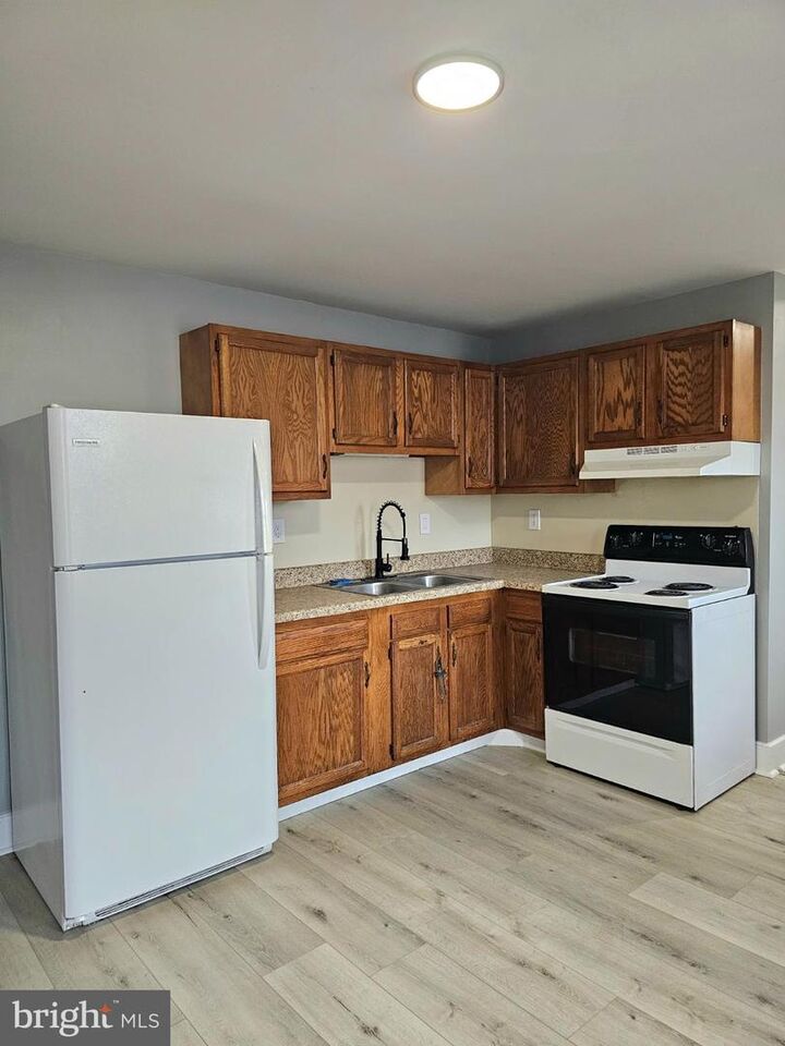 Property Photo: 20 N 5th Street PA 17512