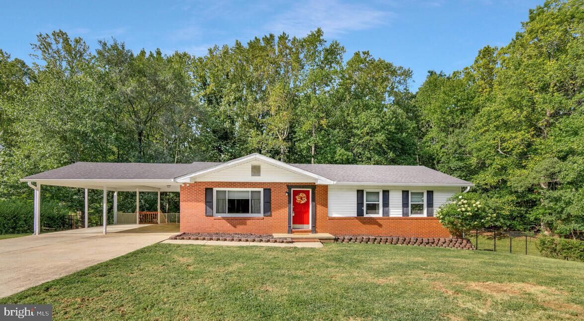 Property Photo:  2235 Brians Way  MD 20657 