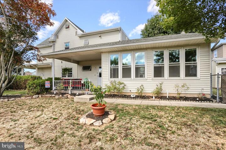 Property Photo:  570 Chambers Street  PA 17113 