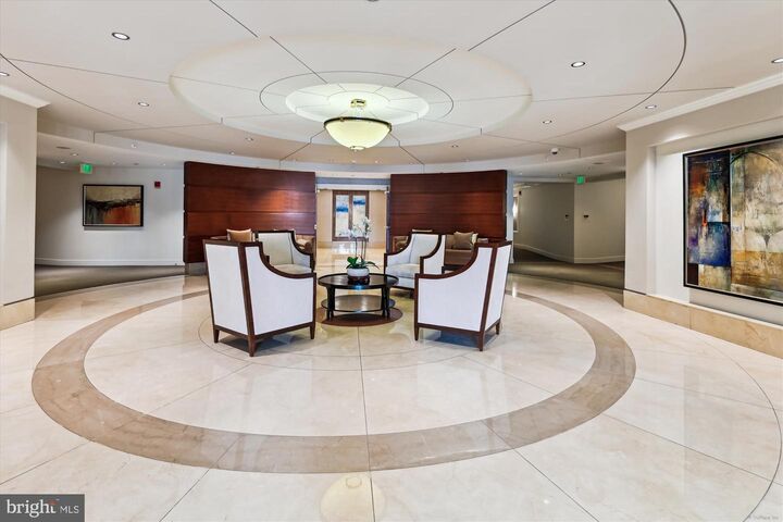 Property Photo: 5 Park Place 224 MD 21401