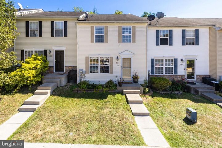 Property Photo: 211 Eastside Lane VA 22602