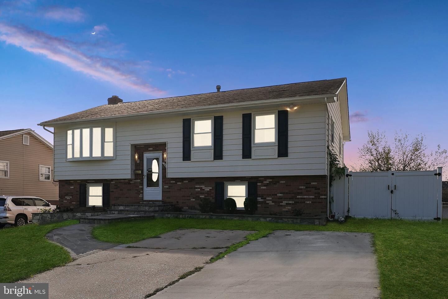 Property Photo:  6805 Sunset Terrace  MD 20706 