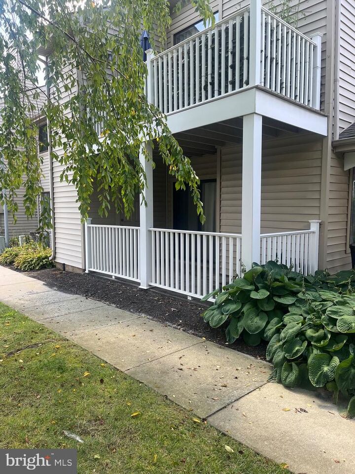 Property Photo: 505 Gregorys Way NJ 08043