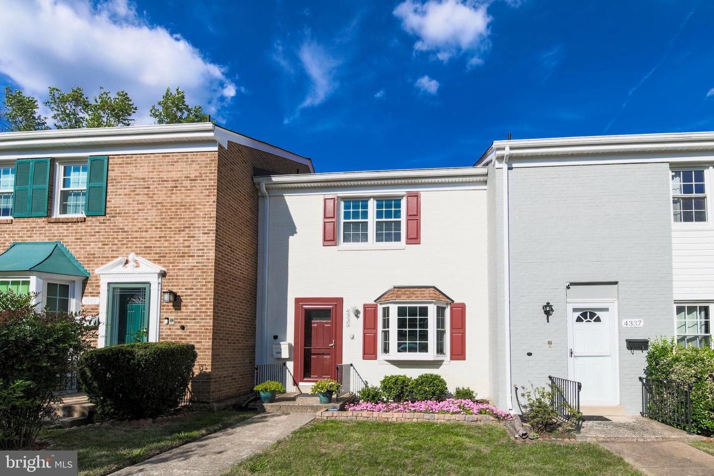 Property Photo: 4335 Greenberry Lane VA 22003