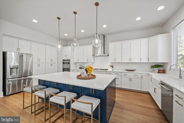 Property Photo:  2727 N George Mason Drive  VA 22207 