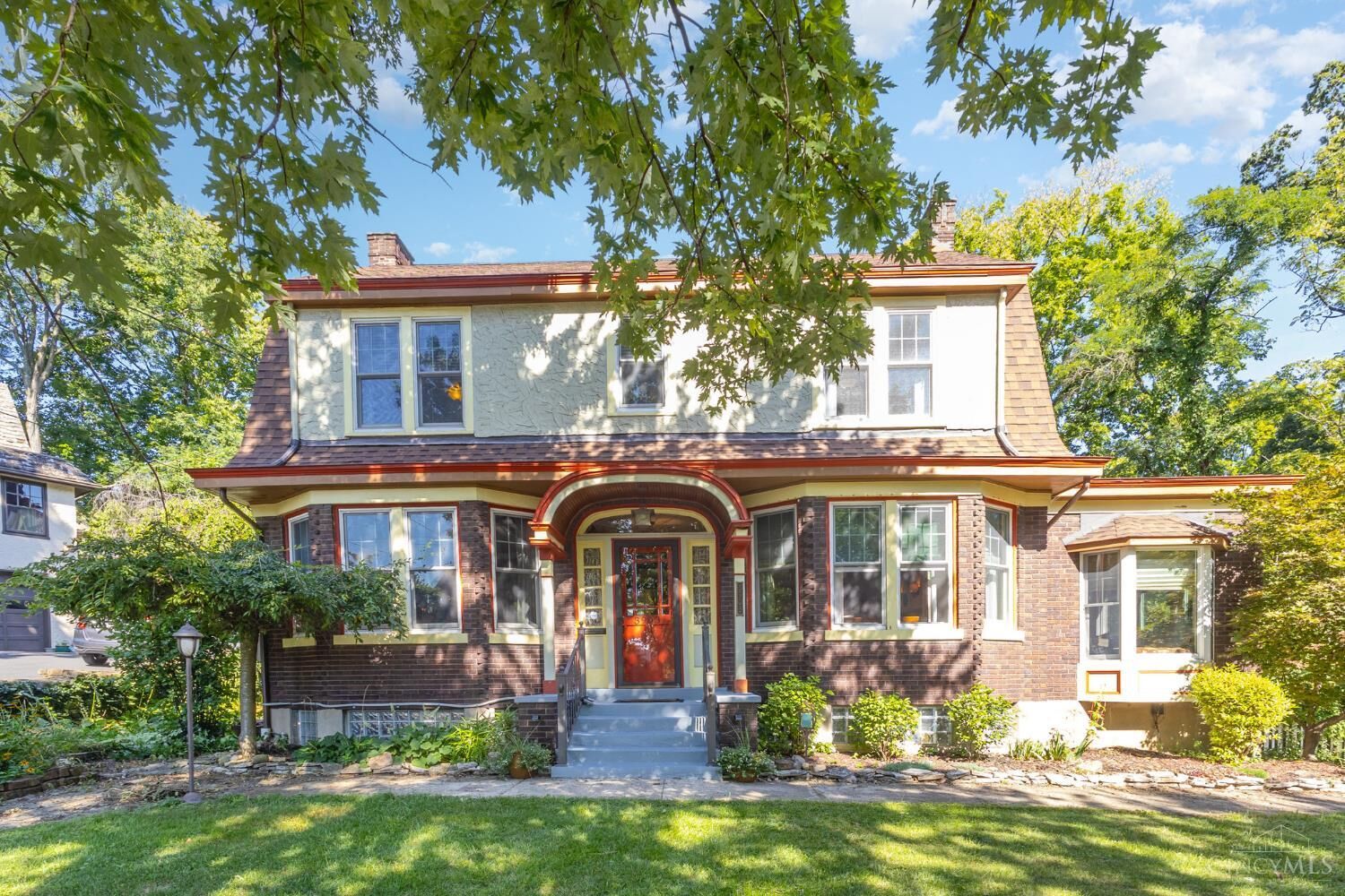 Property Photo:  3903 Winding Way  OH 45229 