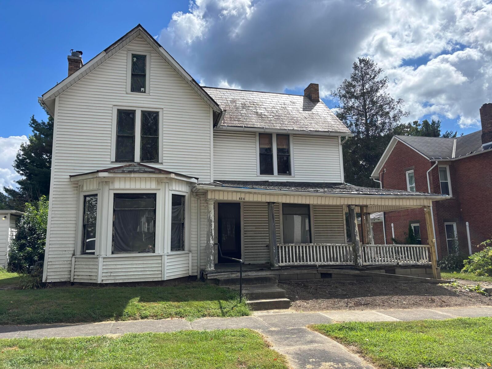 Property Photo: 404 N Gay Street OH 43050