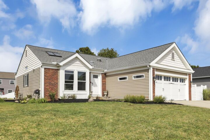 Property Photo: 4378 Charleston Ridge Court OH 43123