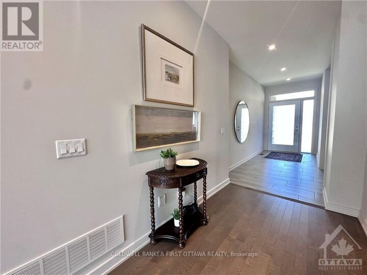 Property Photo: 298 Longworth Avenue ON K1T 0T8