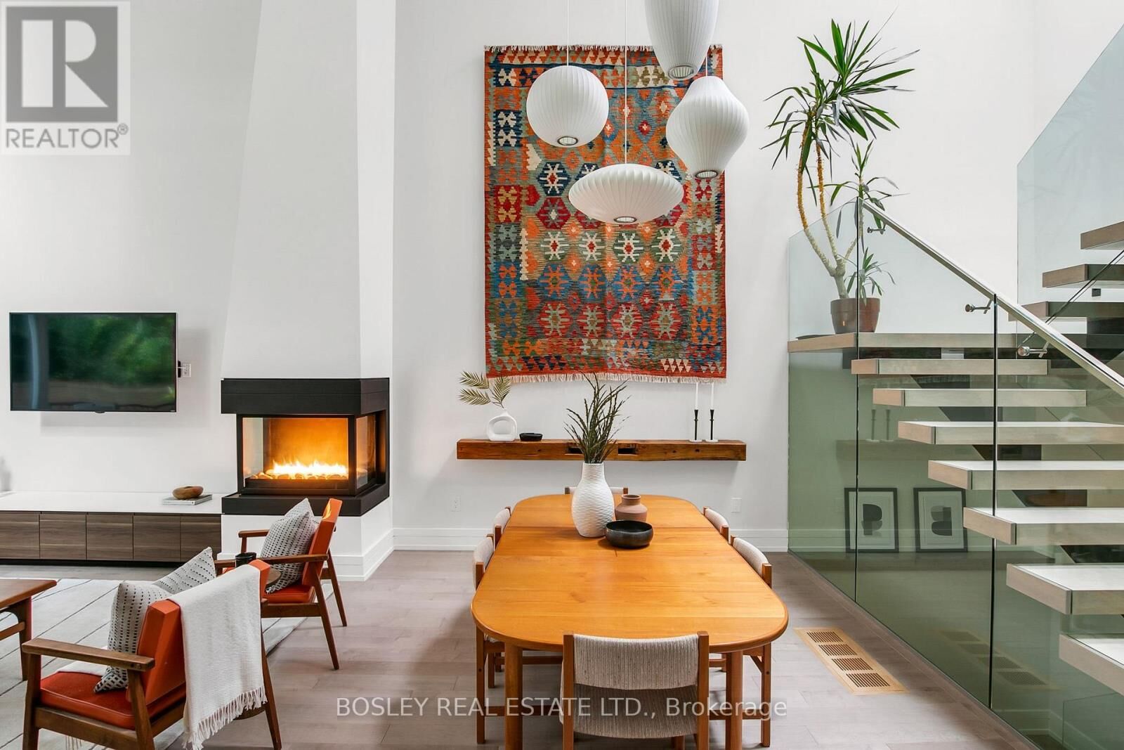 Property Photo:  1144 Broadview Avenue  ON M4K 2S5 