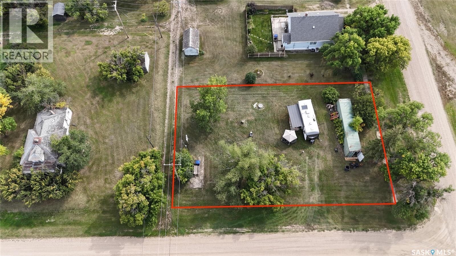 Photo de la propriété:  136 Railway Avenue  SK S0H 2S0 