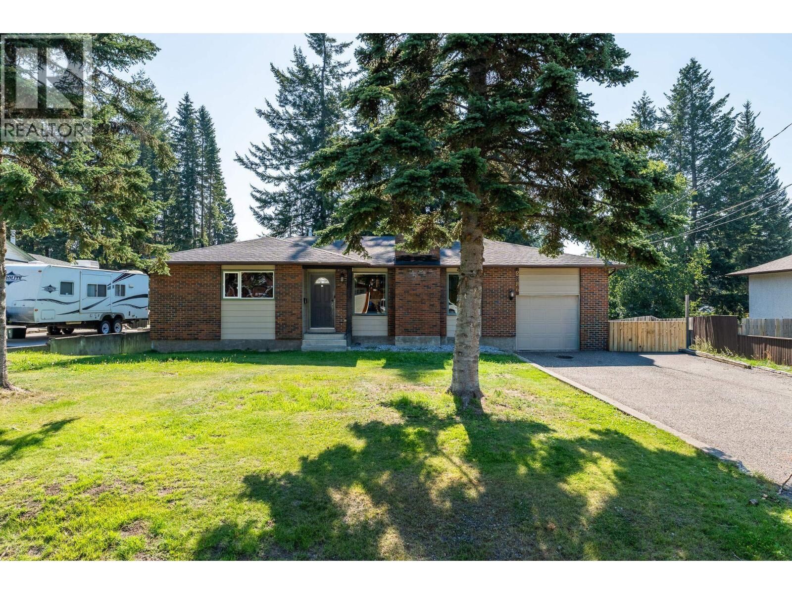 Photo de la propriété: 2886 Langley Crescent BC V2K 3J8
