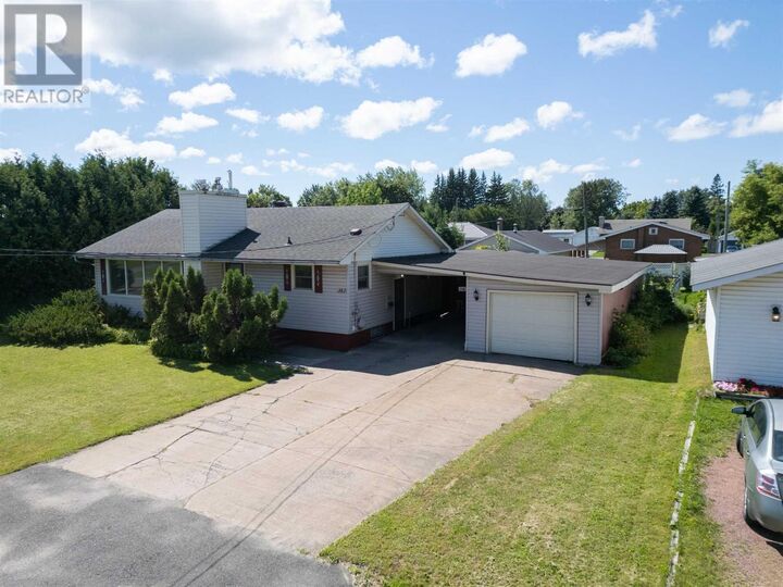 Property Photo: 343 Rowell Ave ON P6C 5K9