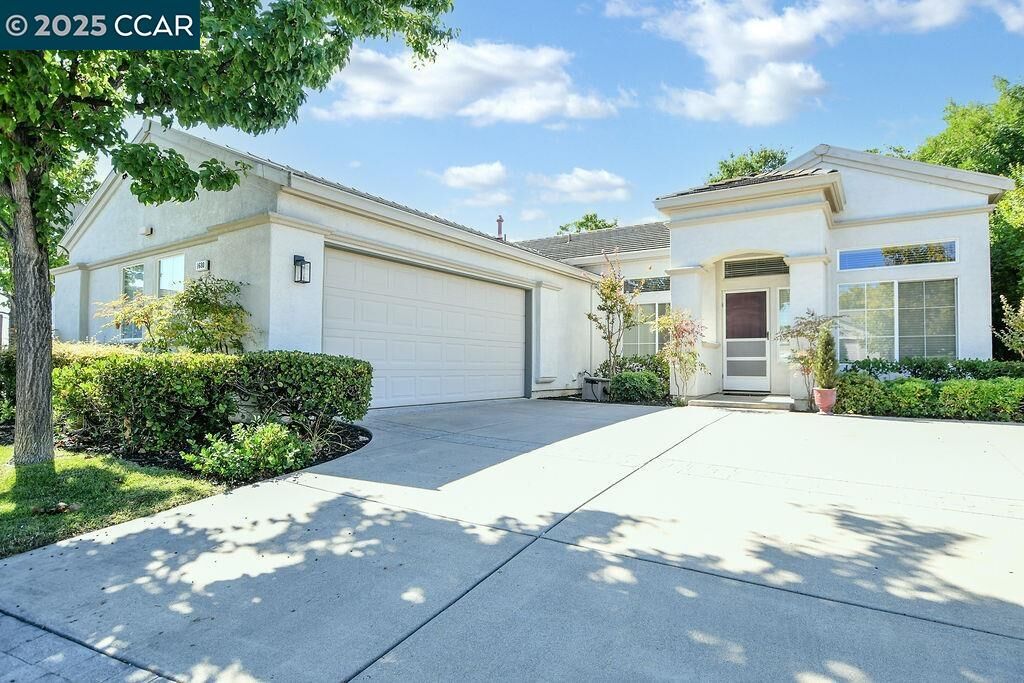 Property Photo:  1680 Roxbury Way  CA 94513 