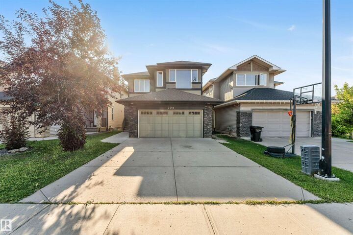708 57 Street SW  Edmonton AB  photo