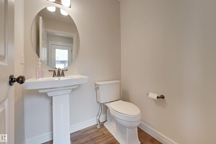 Property Photo:  1807 52 Street SW  AB T6X 1Y1