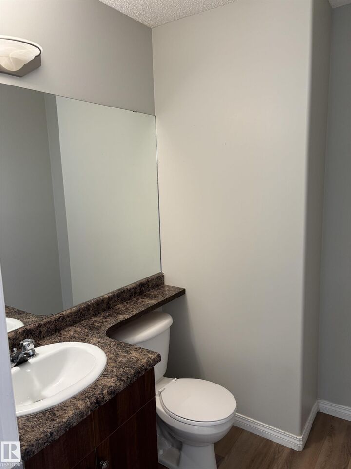 Property Photo:  5102 30 Avenue 21  AB T4X 0A9 