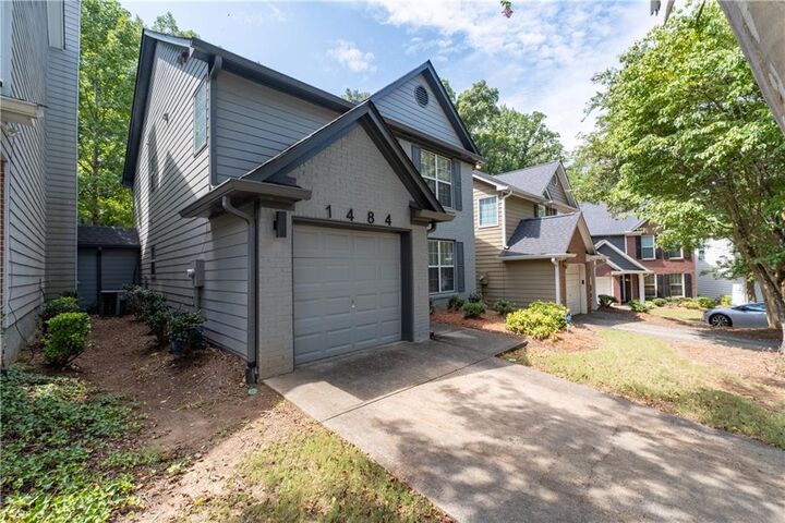 Property Photo: 1484 Gates Circle SE 1484 GA 30316