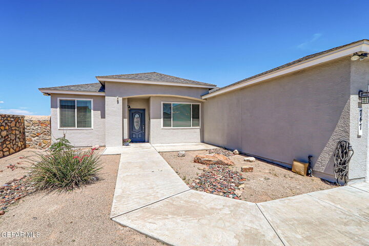 Property Photo: 747 Gold Beach Drive TX 79835