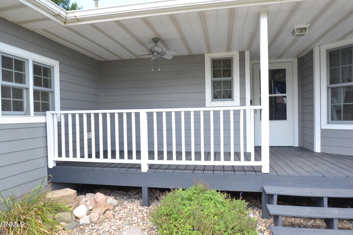Property Photo: 802 Division Street NE ND 58554