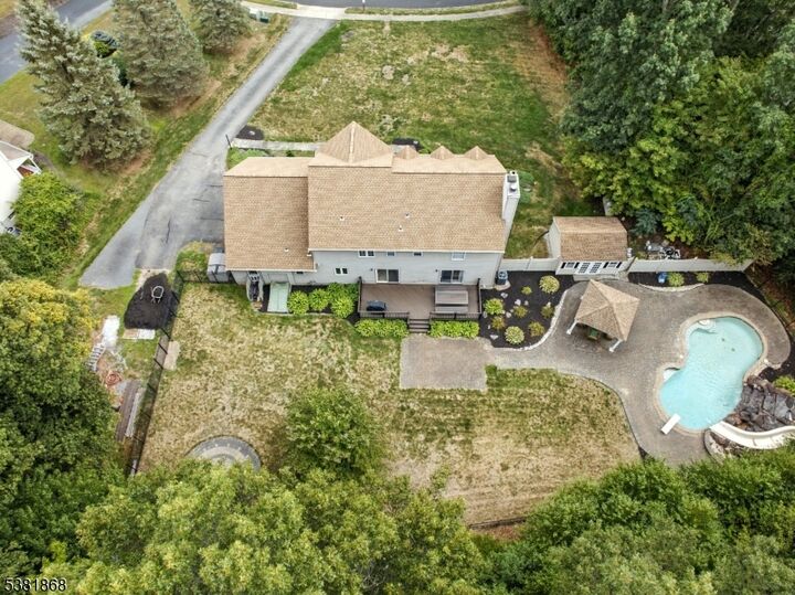 Property Photo: 22 Winding Hollow Dr NJ 07438