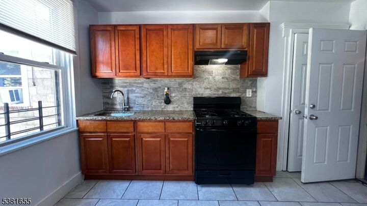 Property Photo: 21 Tillinghast St 2 NJ 07108