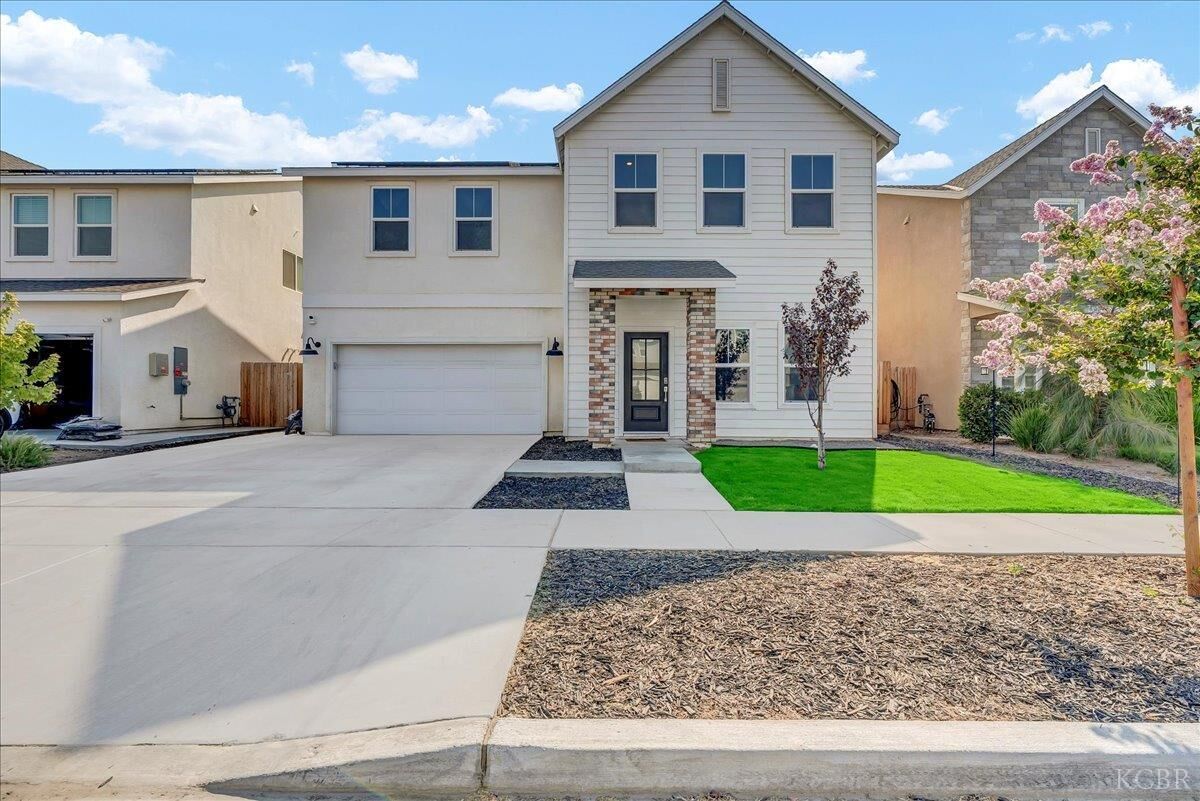 Property Photo:  1769 N Jennie Lake  CA 93230 