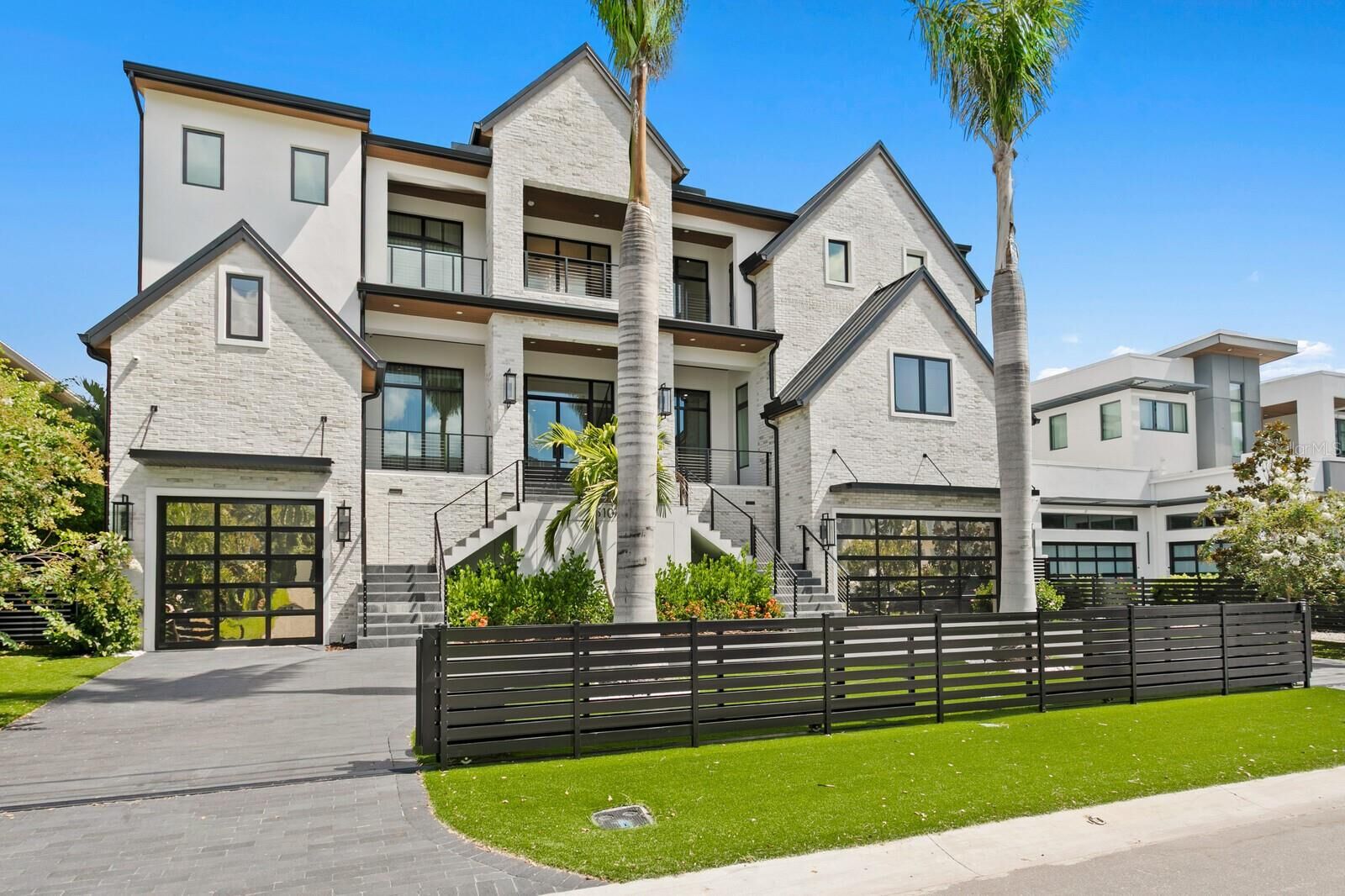 Property Photo: 5107 W Homer Avenue FL 33629