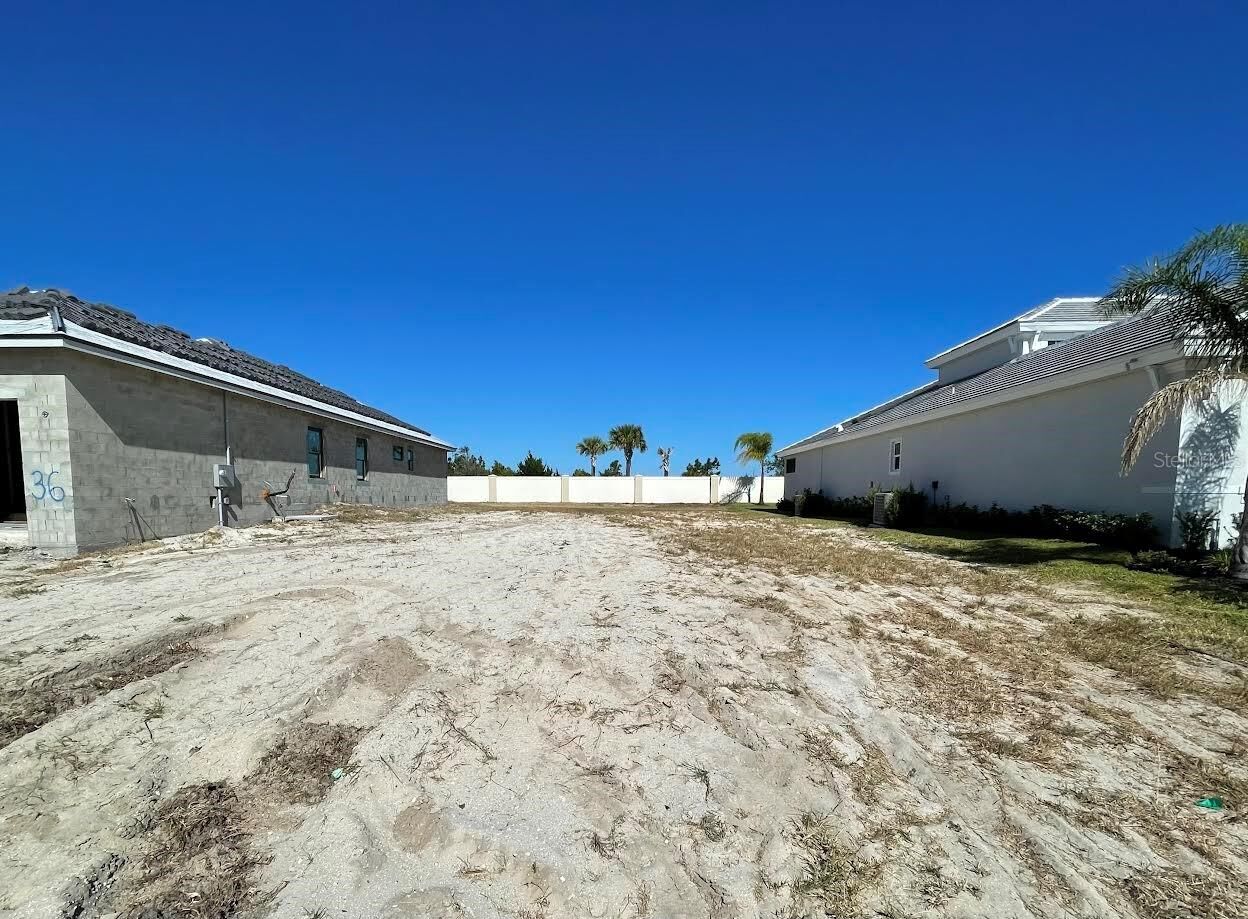 Property Photo: 34 Del Palma Drive FL 32137
