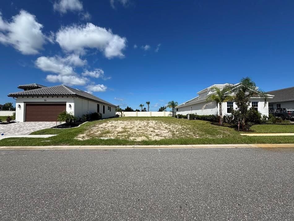 Property Photo: 34 Del Palma Drive FL 32137
