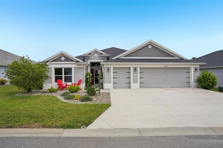 Property Photo:  904 Maynard Path  FL 32163 