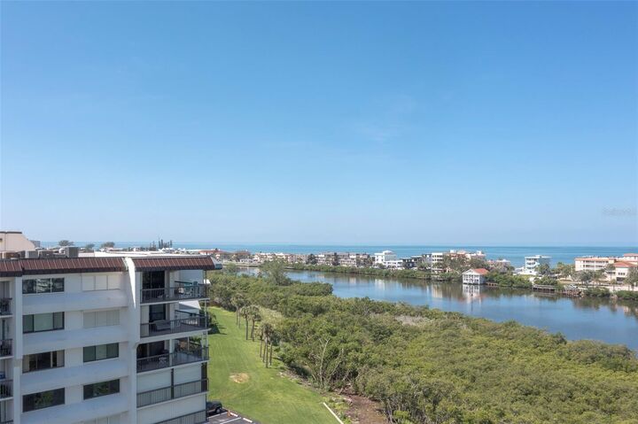 Property Photo: 11590 Shipwatch Drive 841 FL 33774