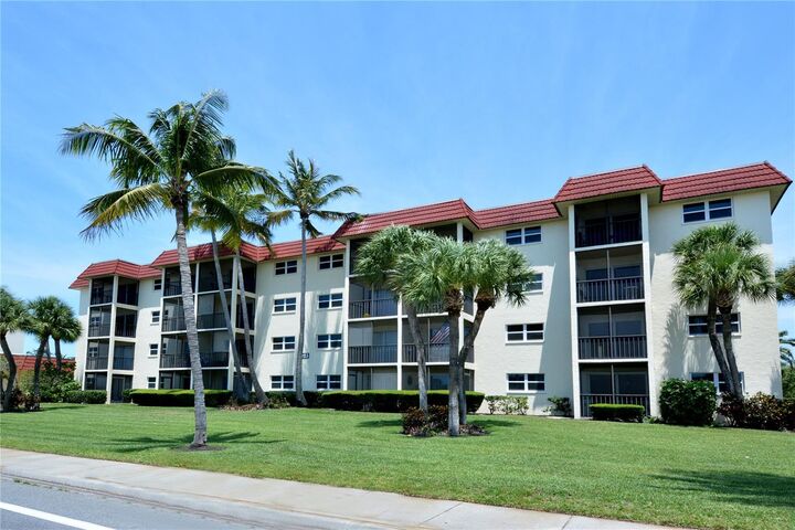 925 Beach Road 310  Sarasota FL 34242 photo