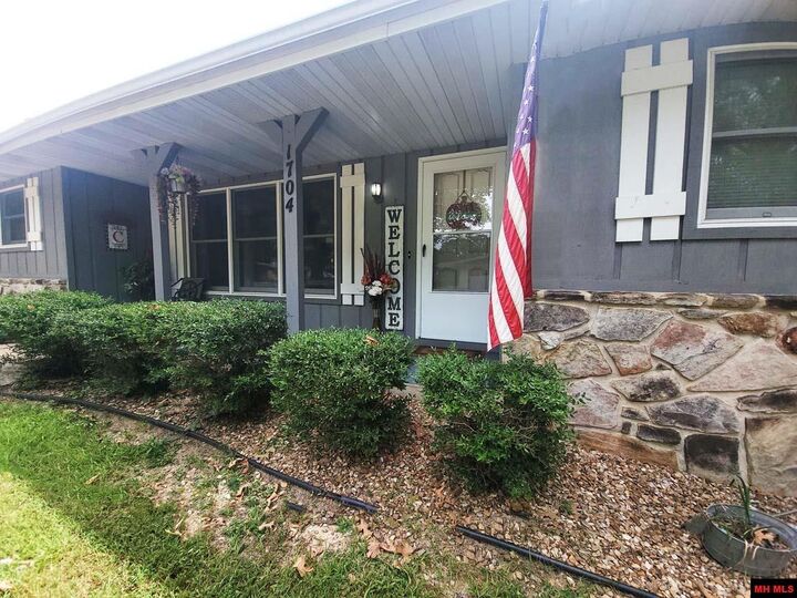Property Photo:  1704 Eagle Drive  AR 72653 