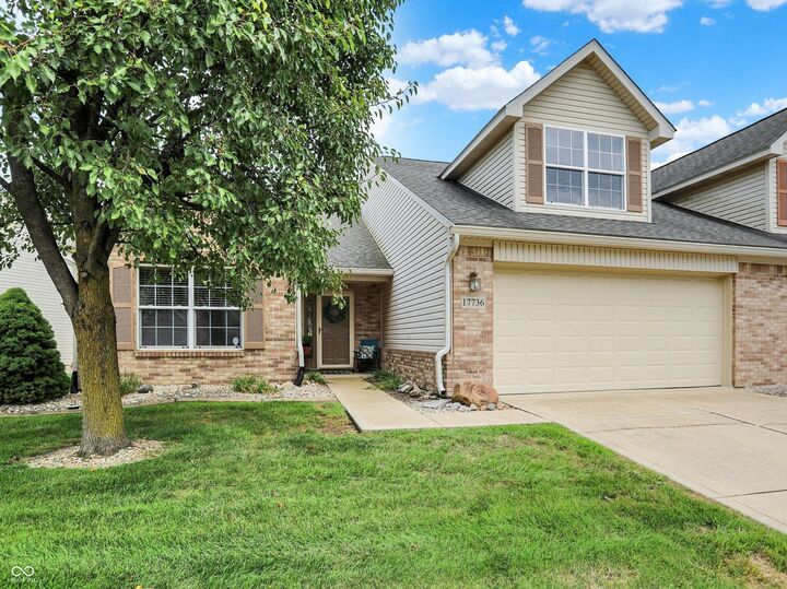 Property Photo: 17736 Crown Pointe Court IN 46062