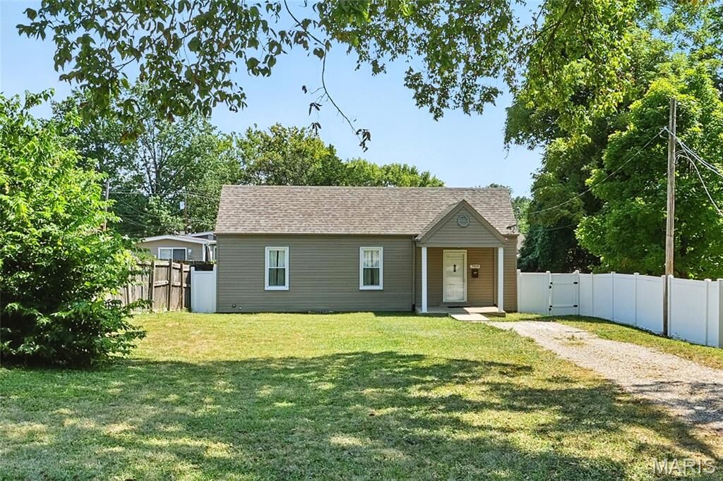 Property Photo: 7908 Fleta Street MO 63123