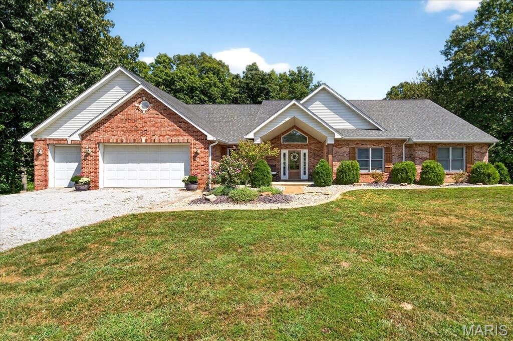 Property Photo:  7320 Northwood Court  IL 62260