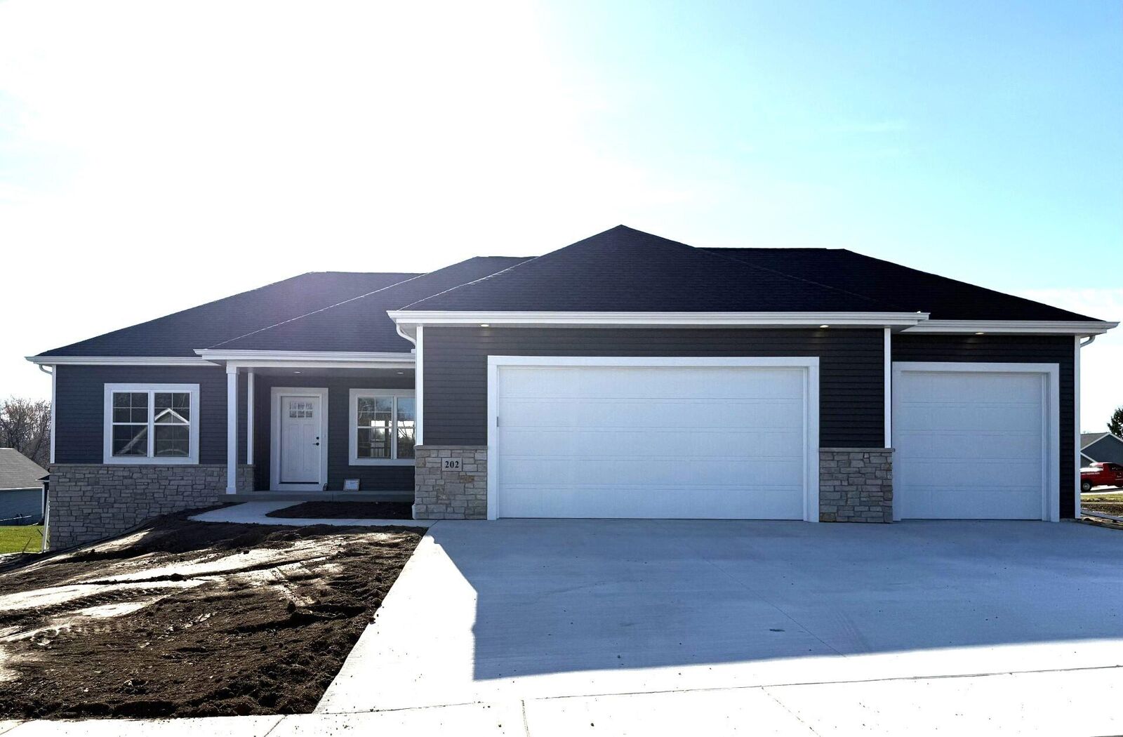 Property Photo:  202 Edgewater Ct  WI 53091 